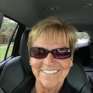 Meet your Posher, Sharon